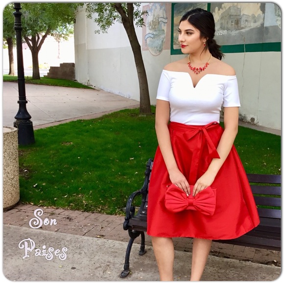 Son Paises Dresses & Skirts - SOLD